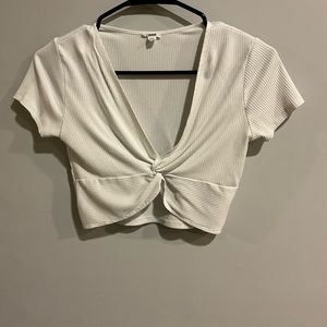 M white crop top